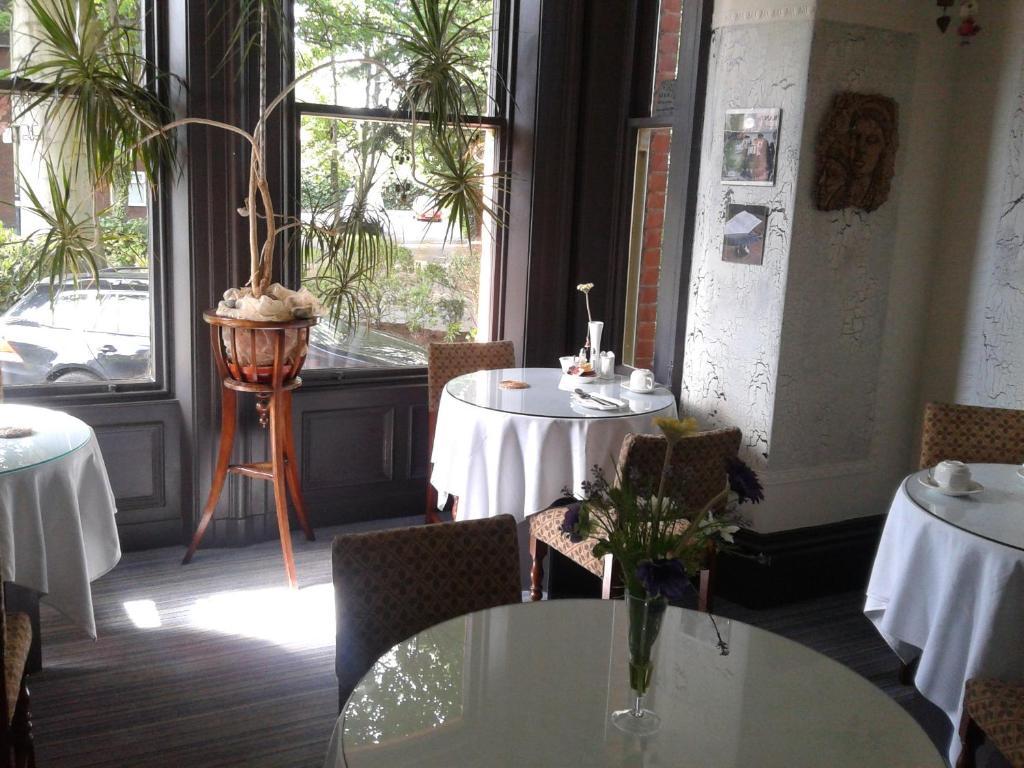Cornerstones Guest House Sale Kültér fotó